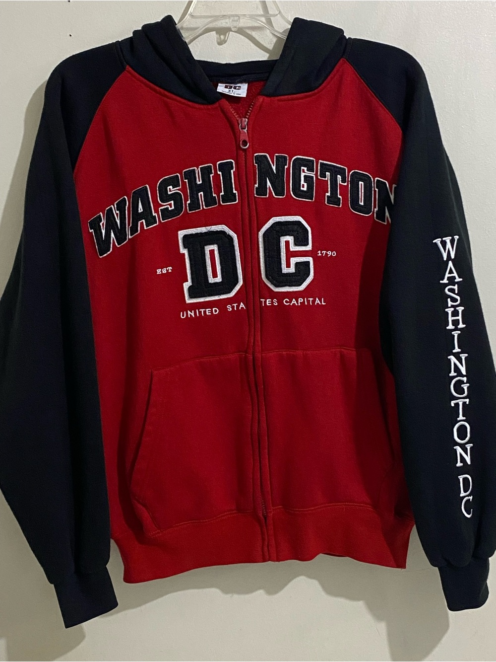 Washington DC Red & Black Zip-Up Hoodie Jacket Made in USA Size XL